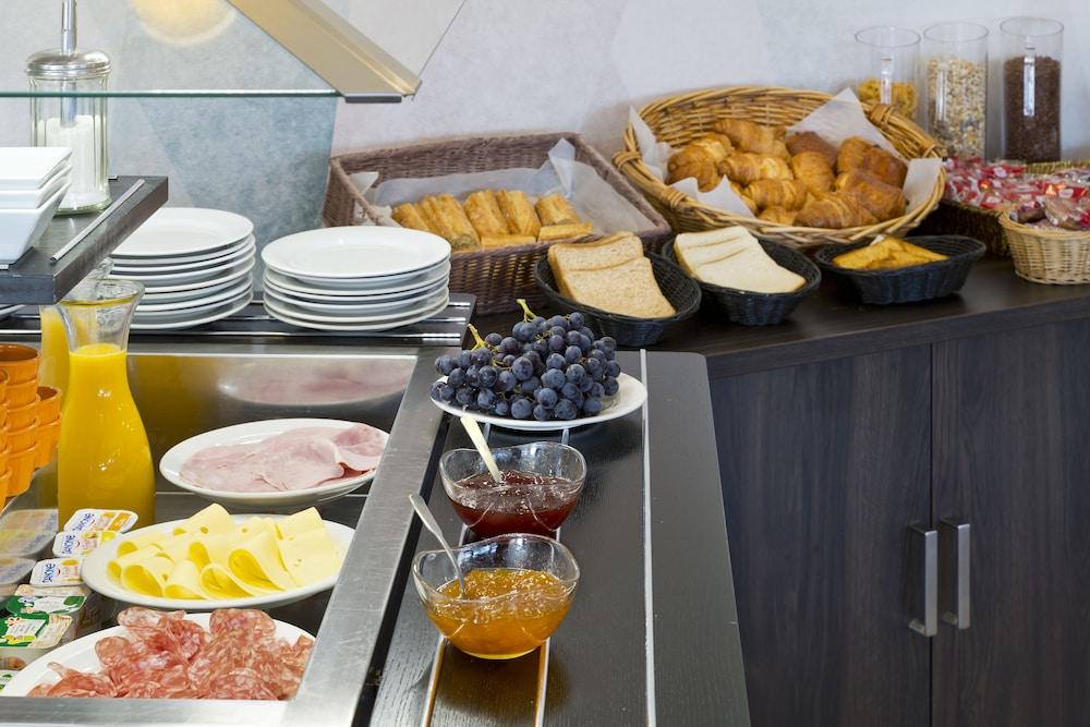 Comfort Hotel Linas - Montlhery Bagian luar foto