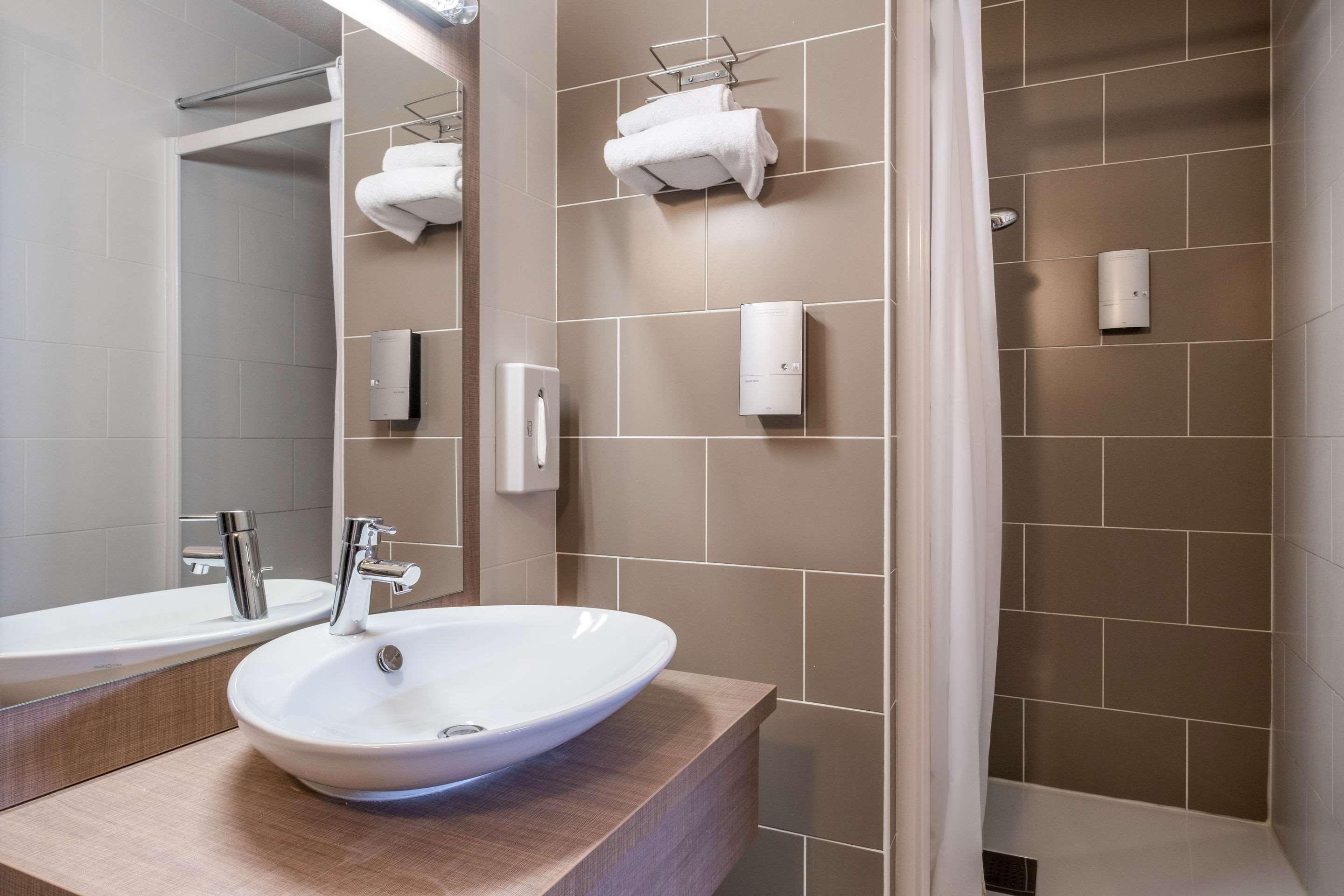 Comfort Hotel Linas - Montlhery Bagian luar foto