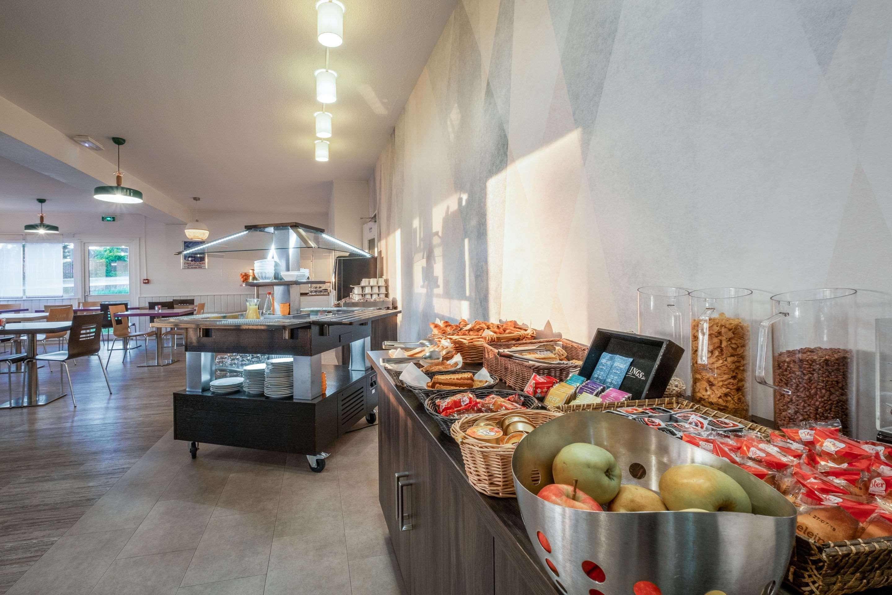 Comfort Hotel Linas - Montlhery Bagian luar foto