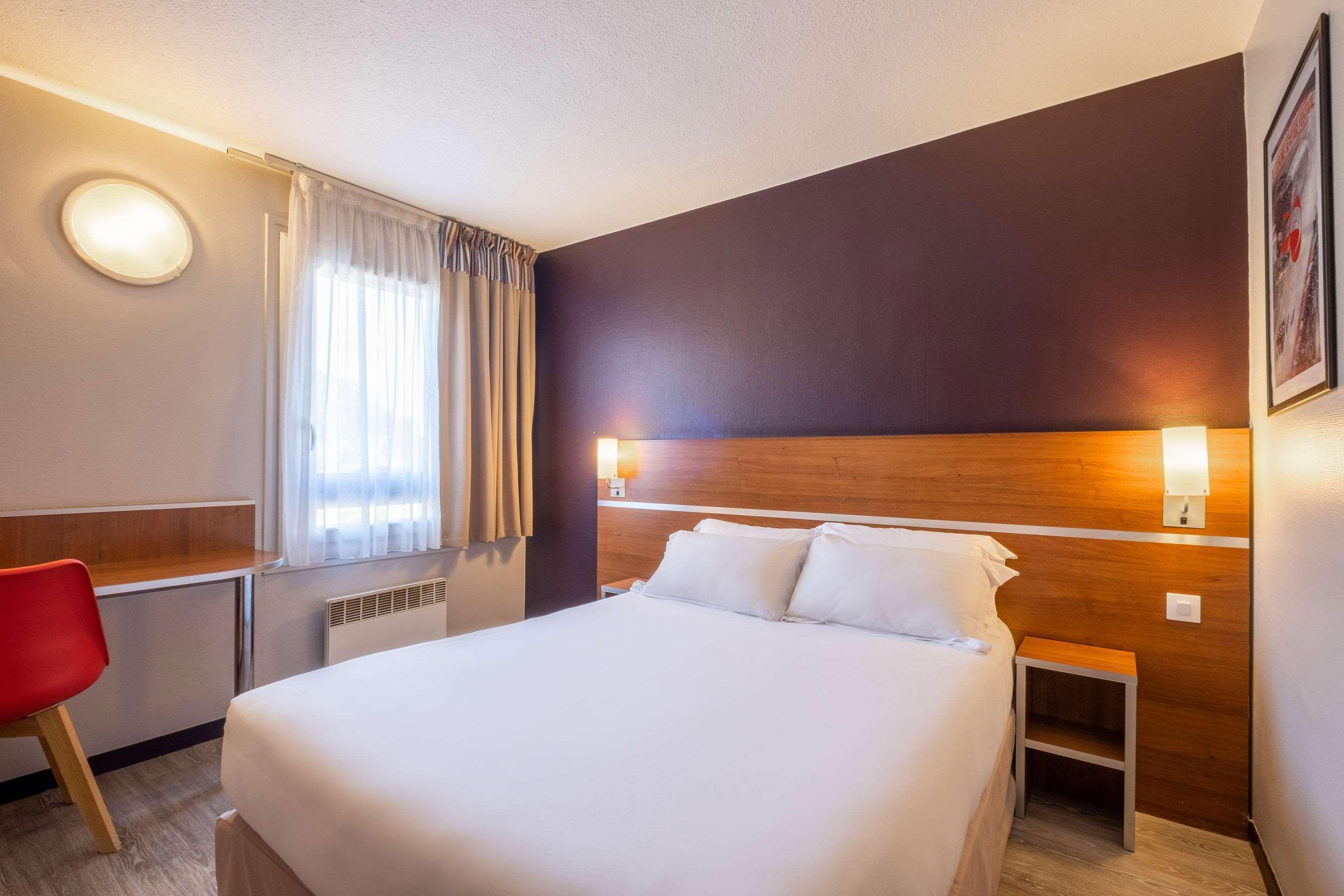 Comfort Hotel Linas - Montlhery Bagian luar foto