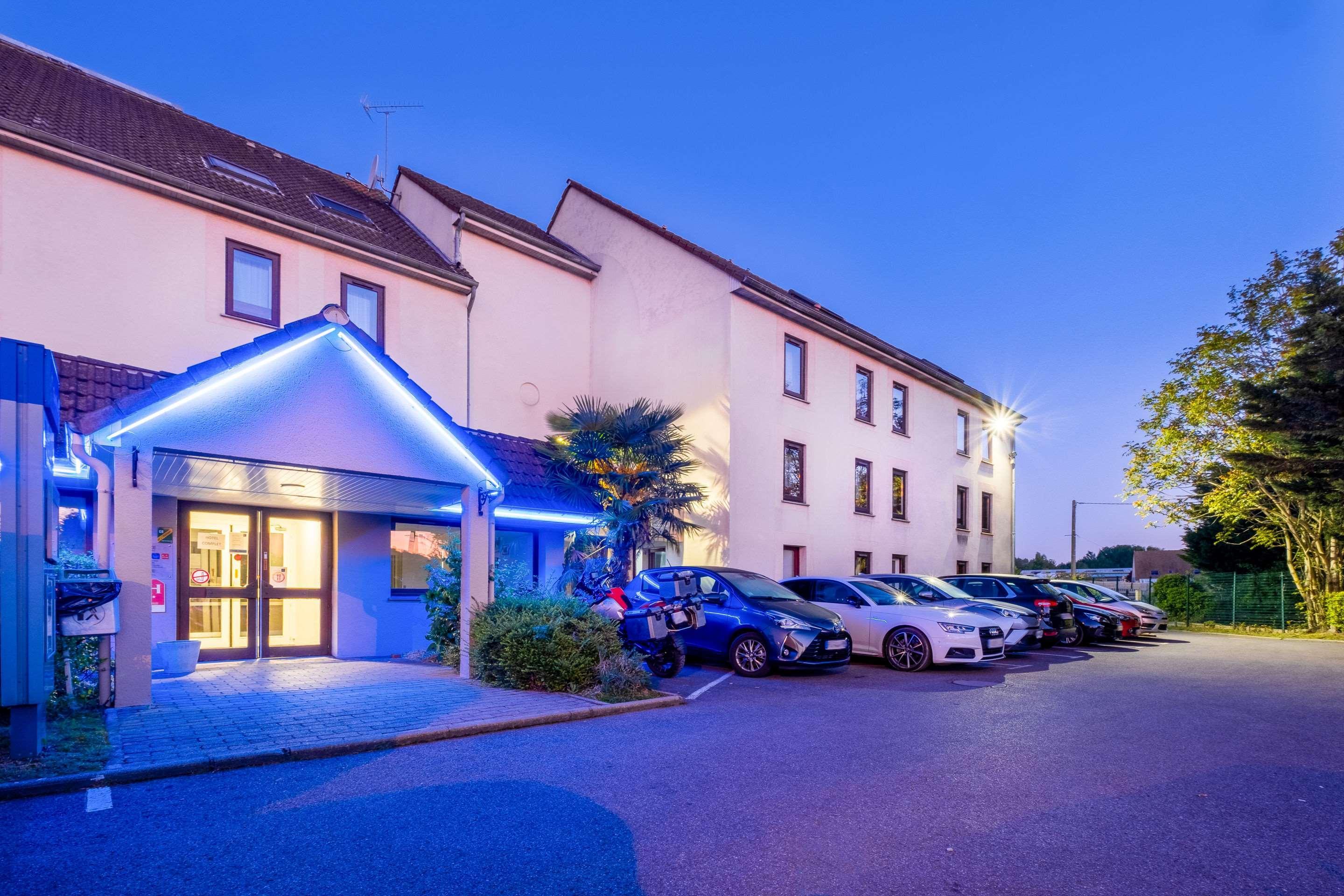 Comfort Hotel Linas - Montlhery Bagian luar foto