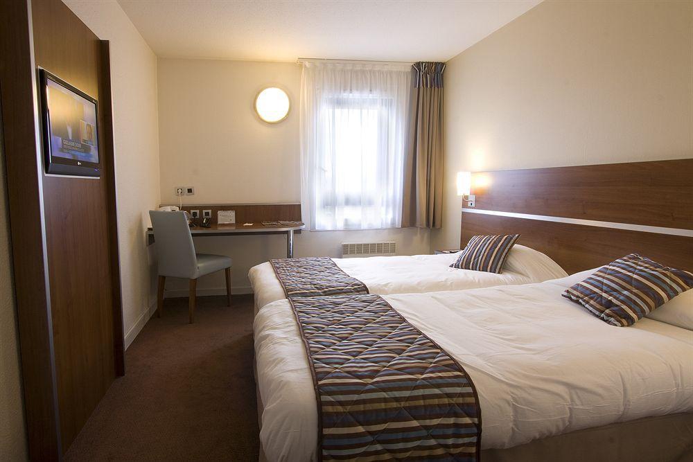 Comfort Hotel Linas - Montlhery Bagian luar foto