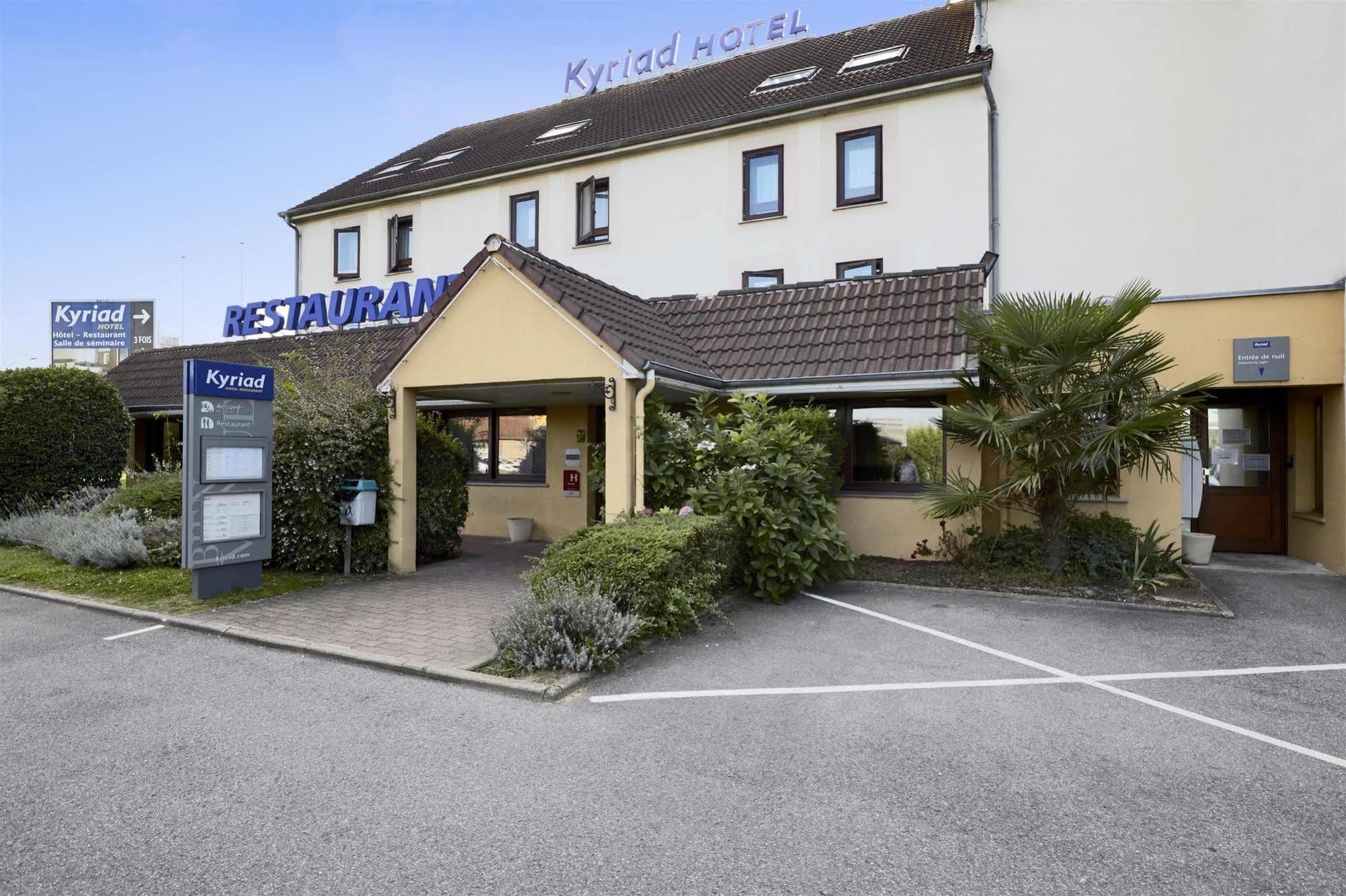 Comfort Hotel Linas - Montlhery Bagian luar foto