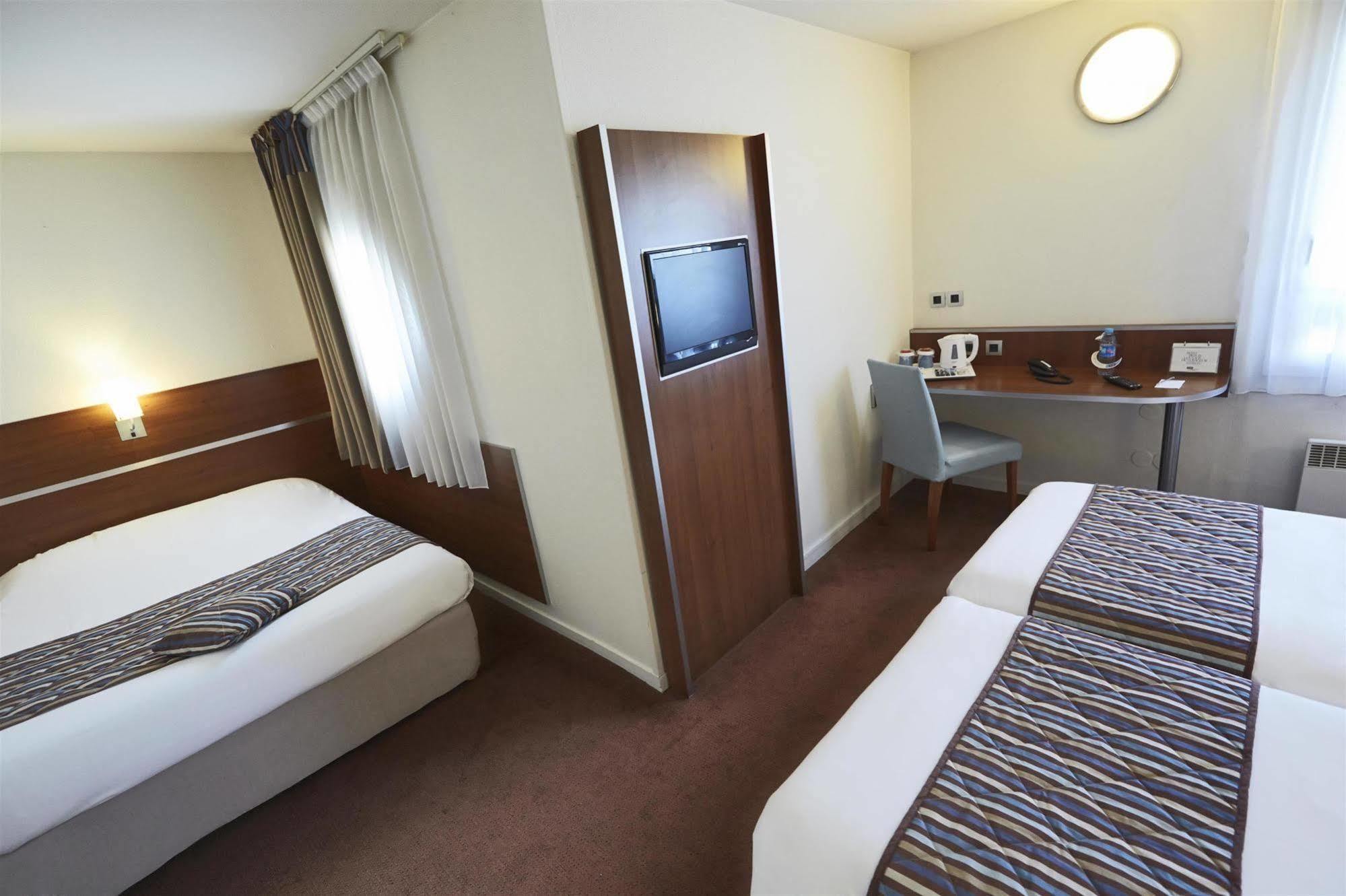 Comfort Hotel Linas - Montlhery Bagian luar foto