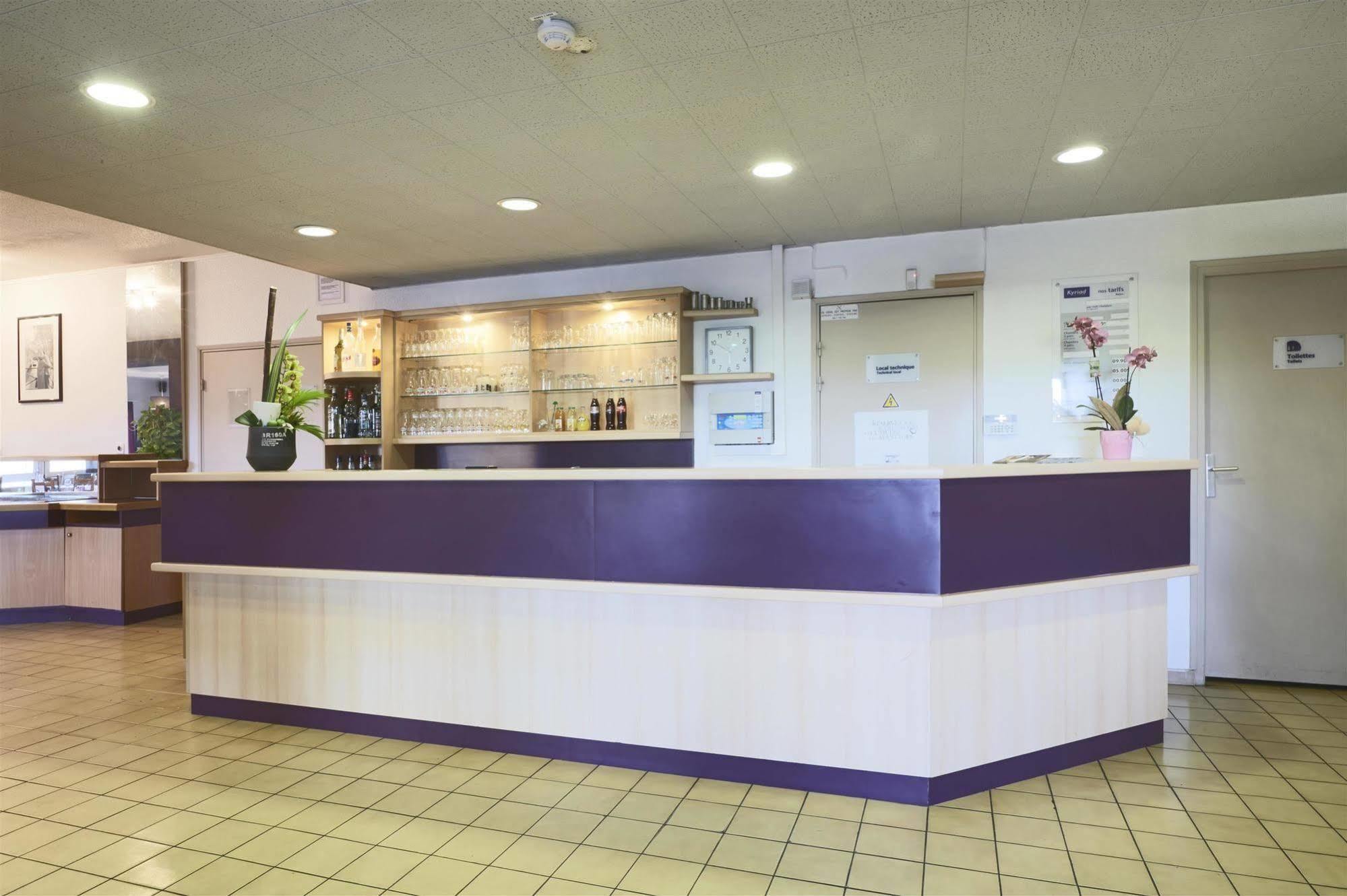 Comfort Hotel Linas - Montlhery Bagian luar foto