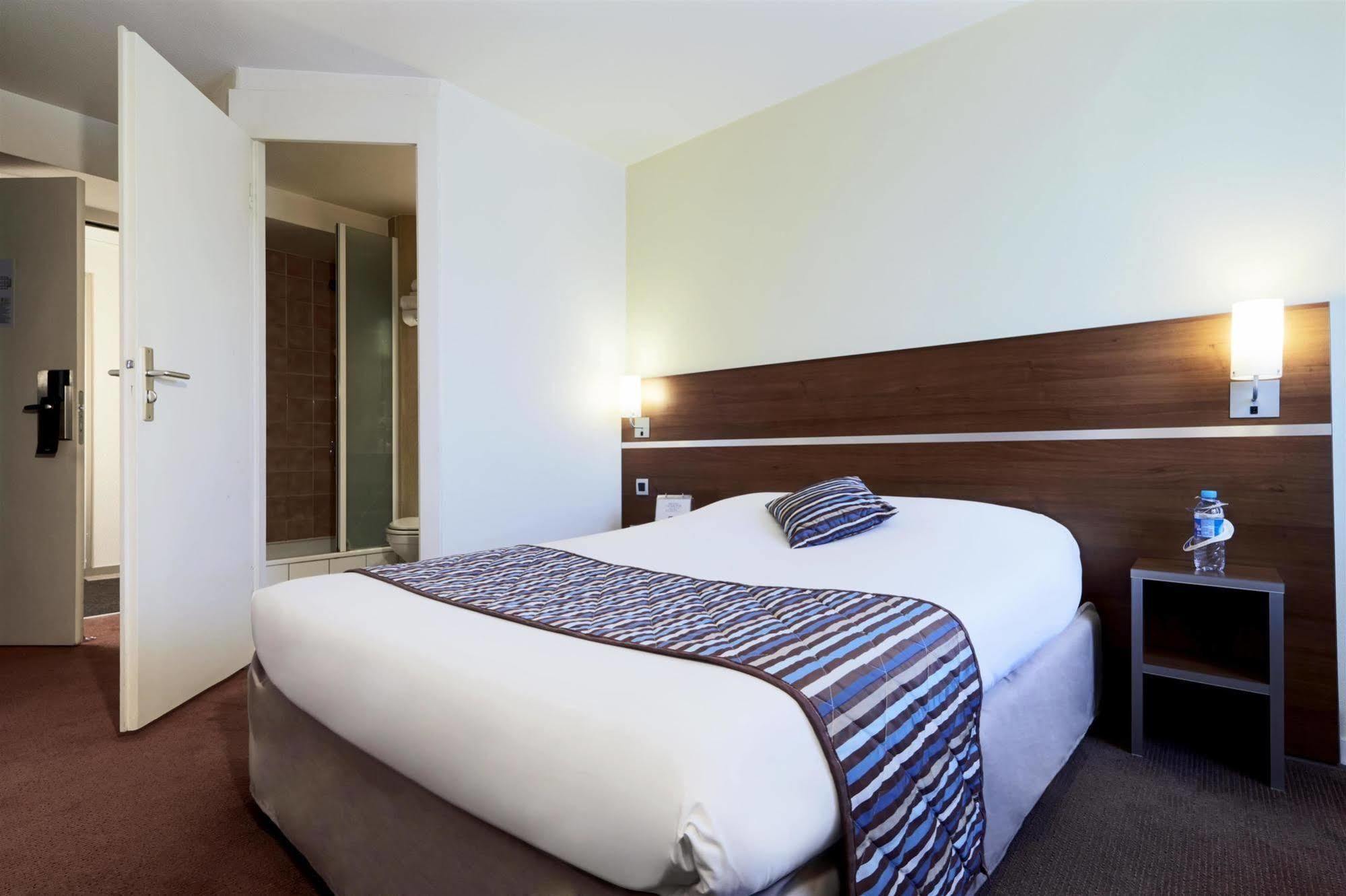Comfort Hotel Linas - Montlhery Bagian luar foto