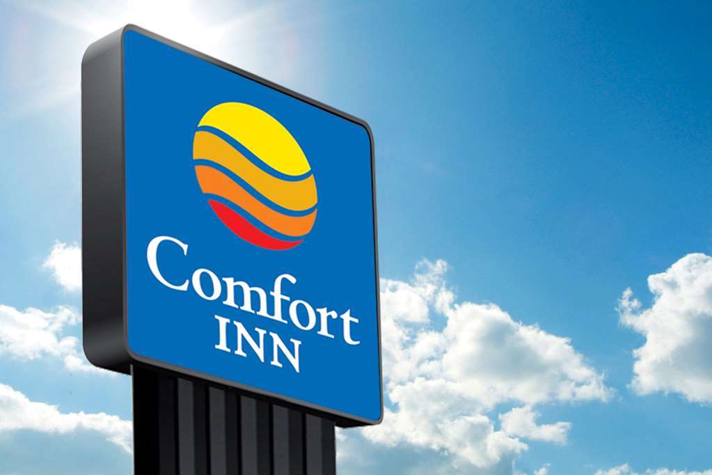 Comfort Hotel Linas - Montlhery Bagian luar foto